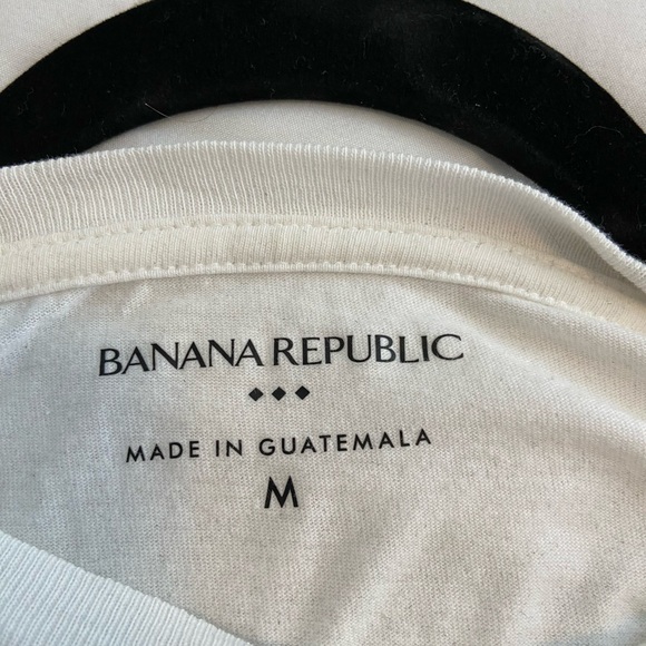 Banana Republic Tshirt for sale - Picture 3 of 4